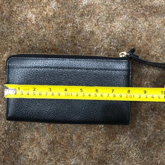 Kate Spade Wallet - Picture 5 of 6